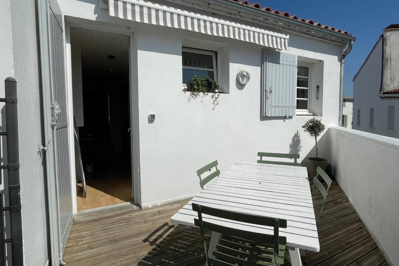 Very Bright Nest With Terrace In The Village La Flotte Exterior foto